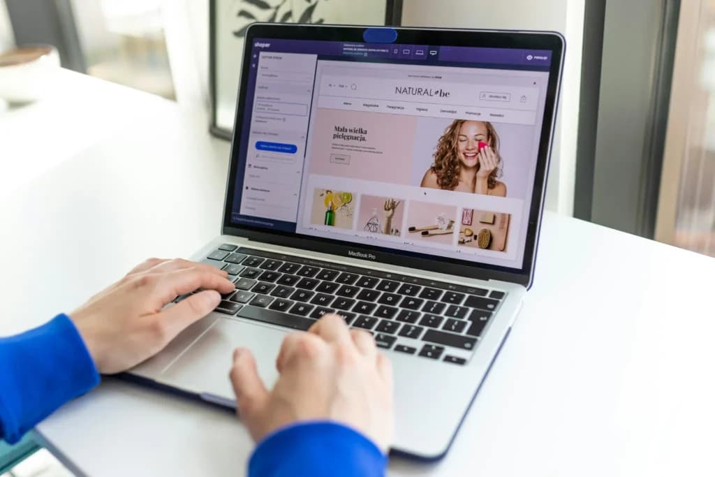 e-commerce website builder